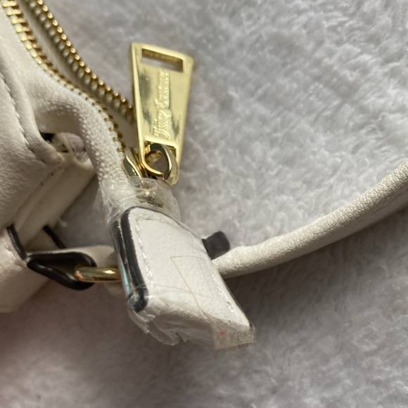 Juicy Couture Cross Body Bag - Picture 2 of 6